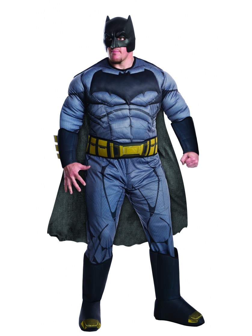 Batman цена. Бэтмен в костюме Супермена. Костюм Бэтмена. Бэтмен костюм. Бэтмен костюм взрослый.